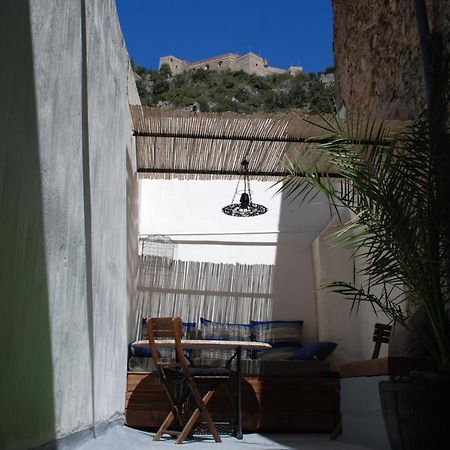 Appartement de charme au cœur d une cité médiévale Villefranche-de-Conflent Exterior foto