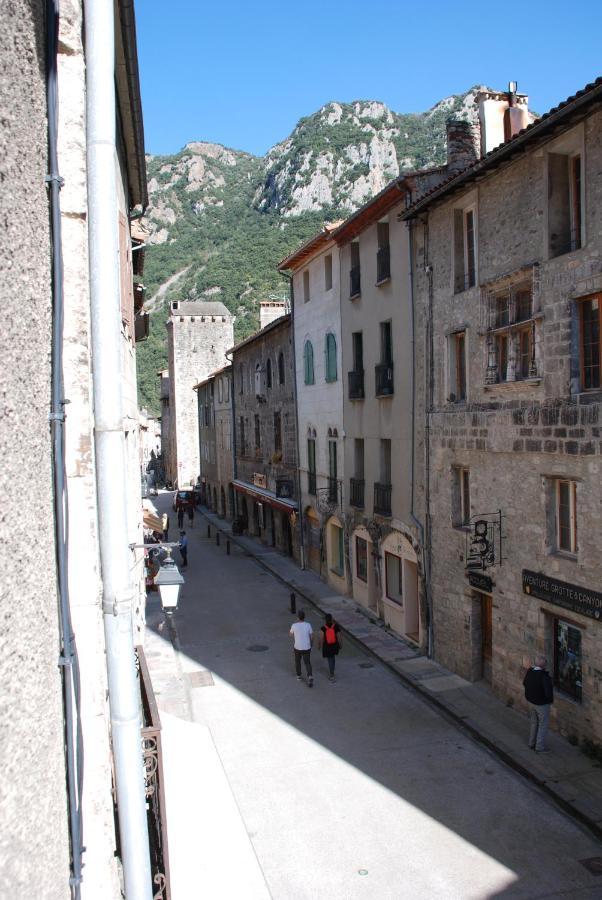 Appartement de charme au cœur d une cité médiévale Villefranche-de-Conflent Exterior foto