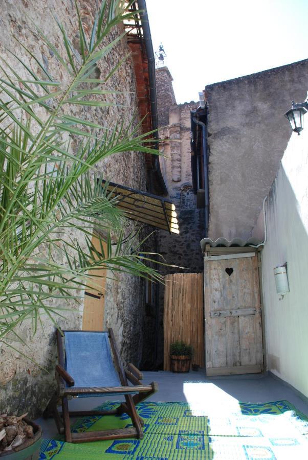 Appartement de charme au cœur d une cité médiévale Villefranche-de-Conflent Exterior foto